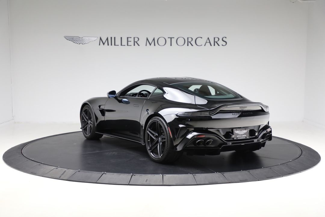 2025 Aston Martin Vantage