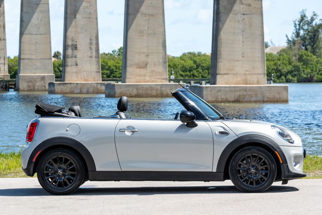 2019 MINI Convertible