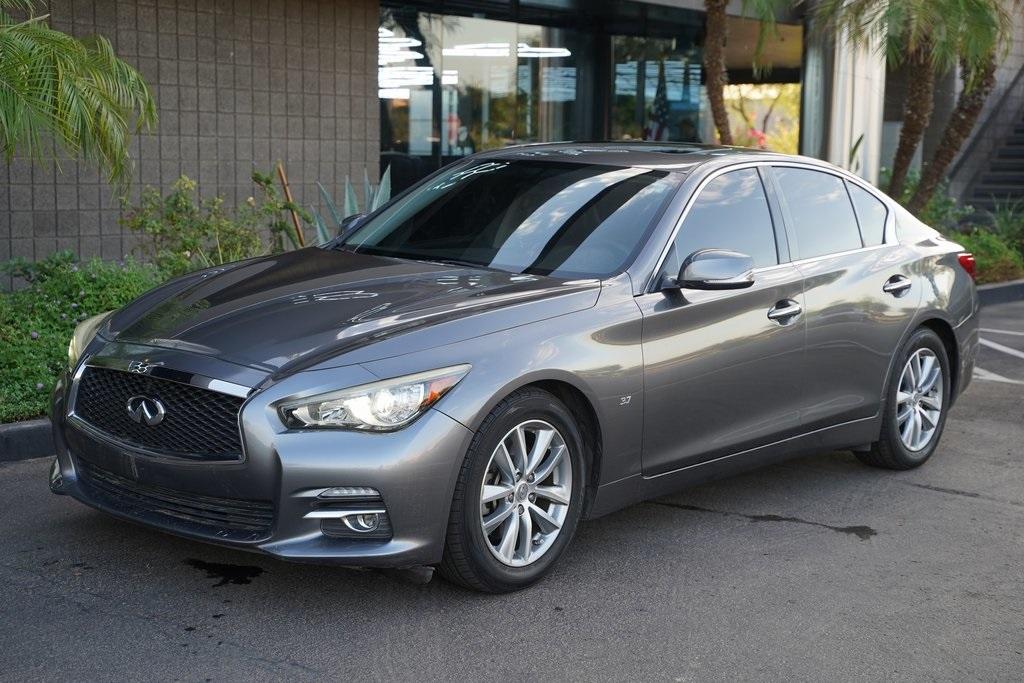 2015 INFINITI Q50