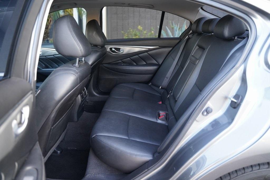 2015 INFINITI Q50