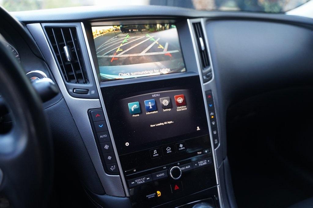 2015 INFINITI Q50
