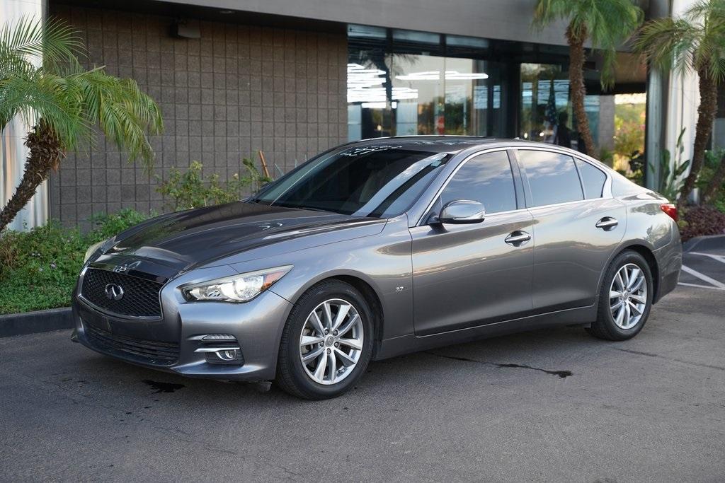 2015 INFINITI Q50