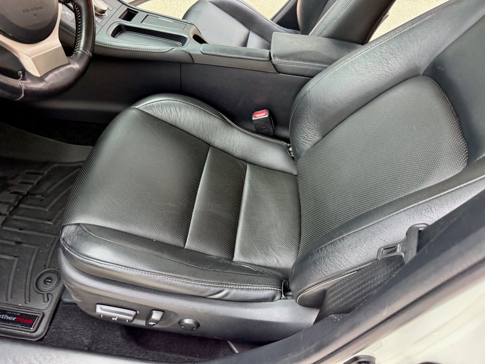 2016 Lexus CT 200h Hatchback Exceptional Beautiful