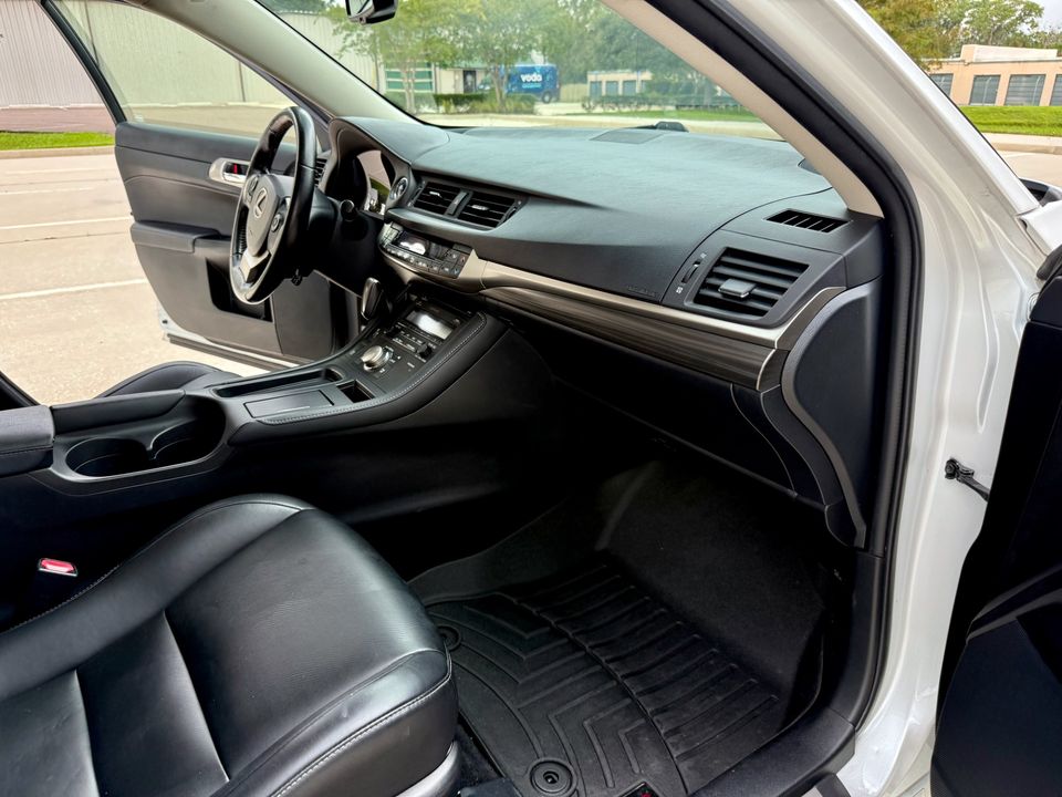 2016 Lexus CT 200h Hatchback Exceptional Beautiful