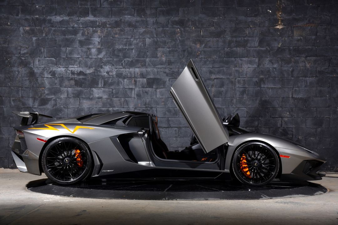 2017 Lamborghini Aventador