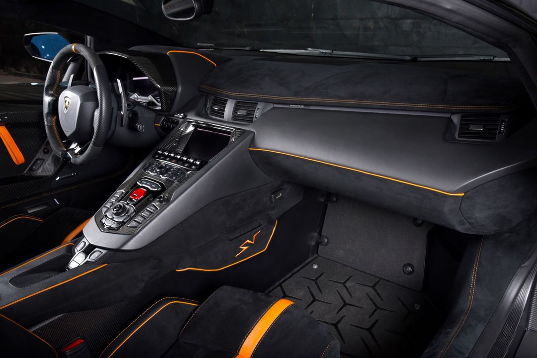 2017 Lamborghini Aventador