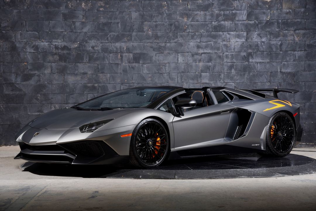 2017 Lamborghini Aventador