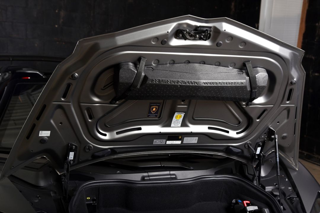 2017 Lamborghini Aventador