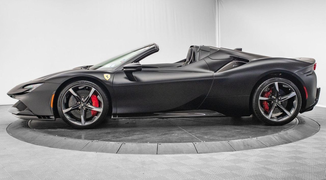 2024 Ferrari SF90 Spider