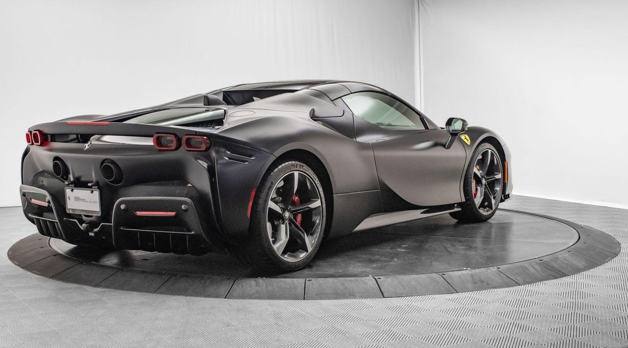 2024 Ferrari SF90 Spider