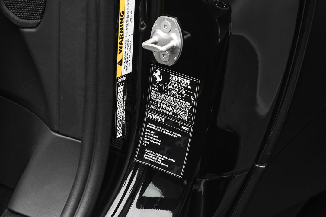 2024 Ferrari SF90 Spider