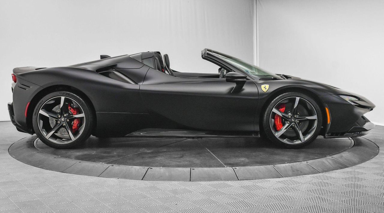 2024 Ferrari SF90 Spider