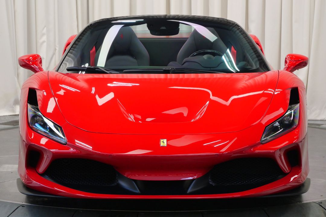 2022 Ferrari F8