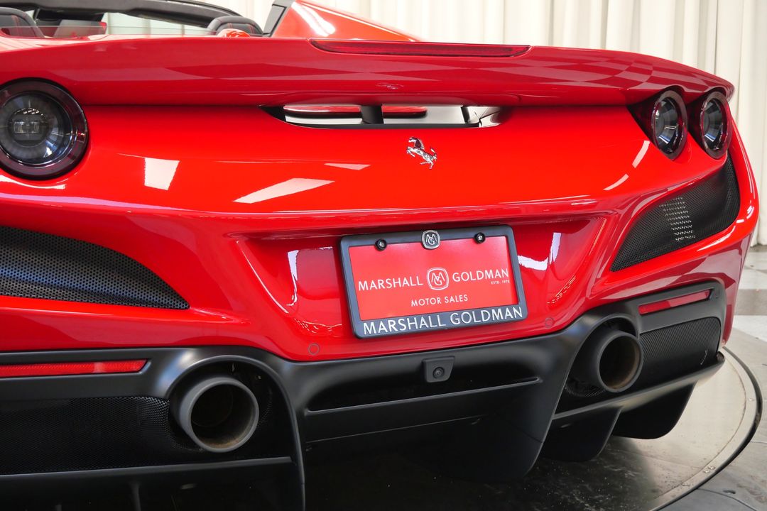 2022 Ferrari F8
