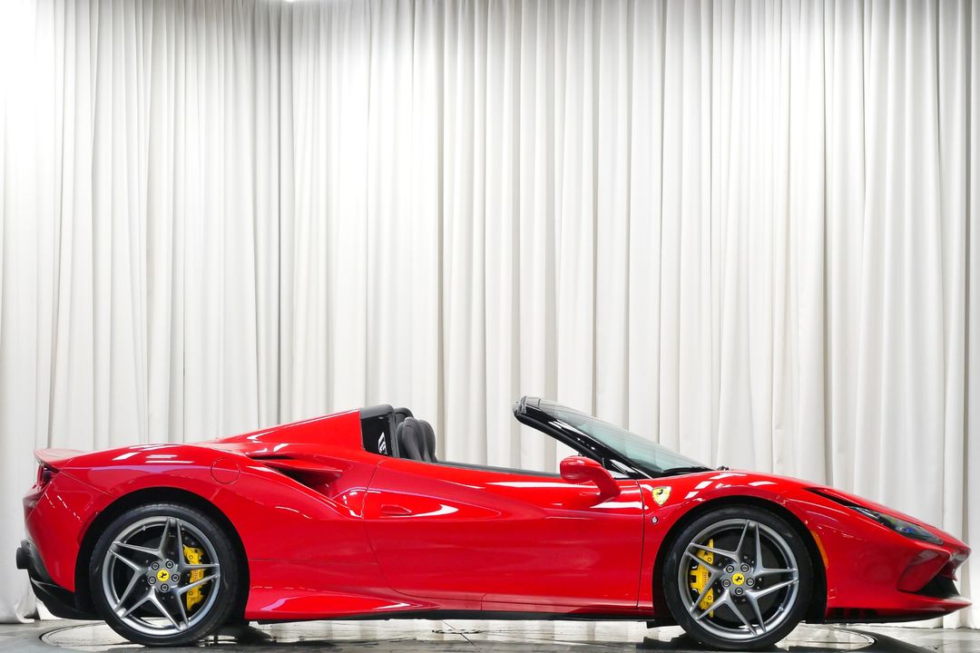 2022 Ferrari F8