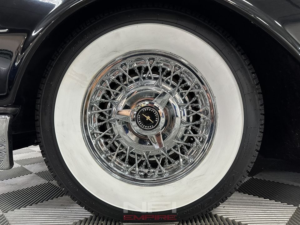 1962 Ford Thunderbird