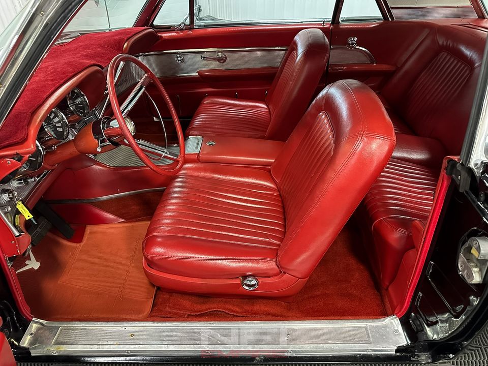 1962 Ford Thunderbird