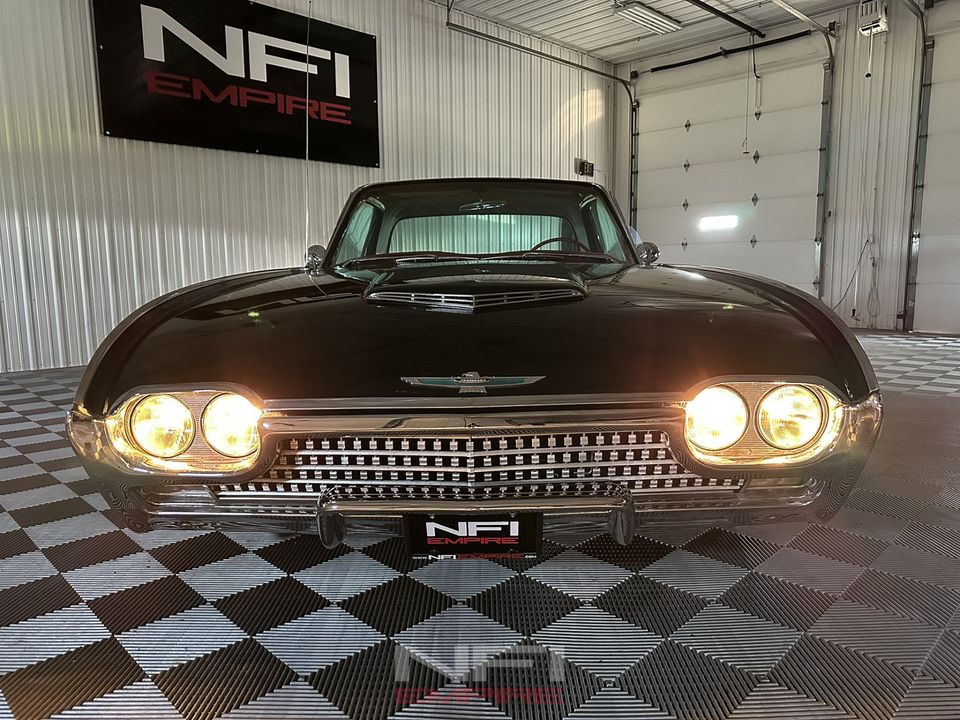 1962 Ford Thunderbird
