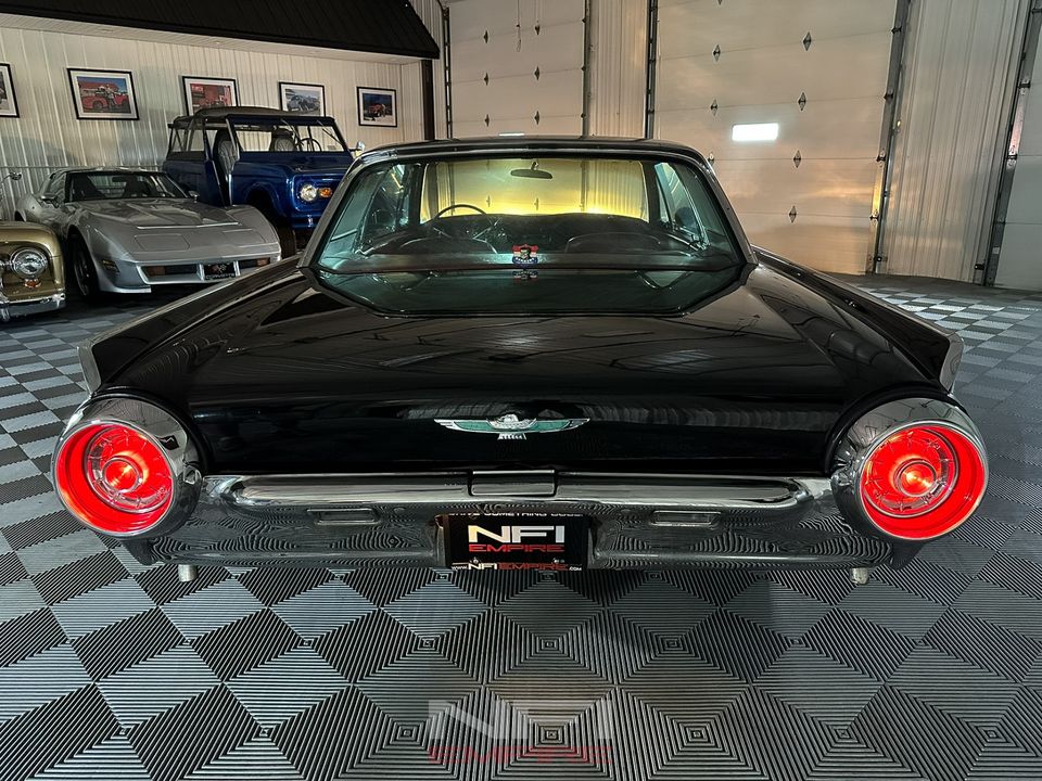 1962 Ford Thunderbird
