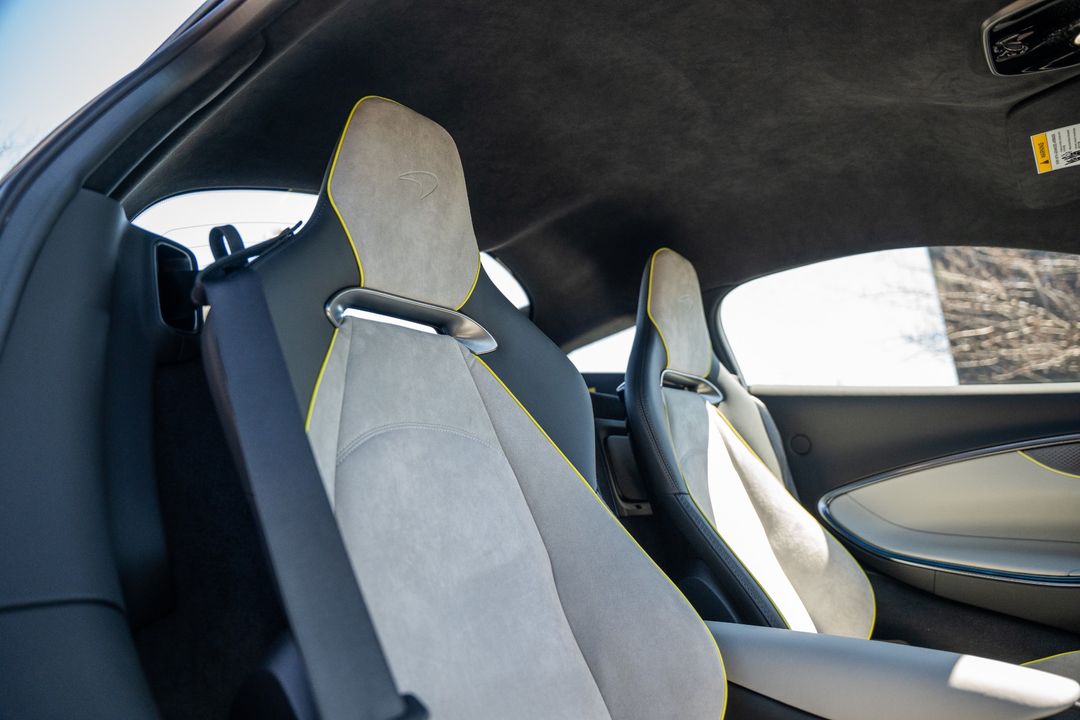2025 McLaren Artura