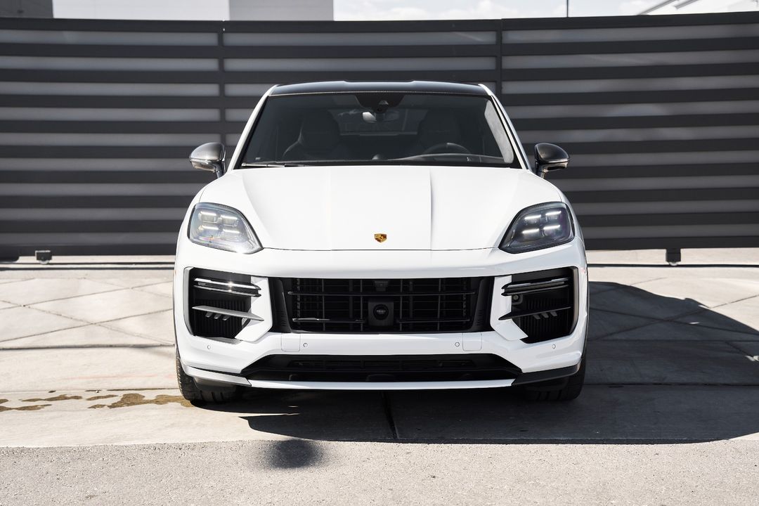 2024 Porsche Cayenne Coupe