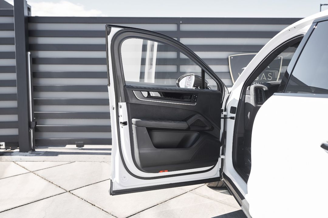 2024 Porsche Cayenne Coupe