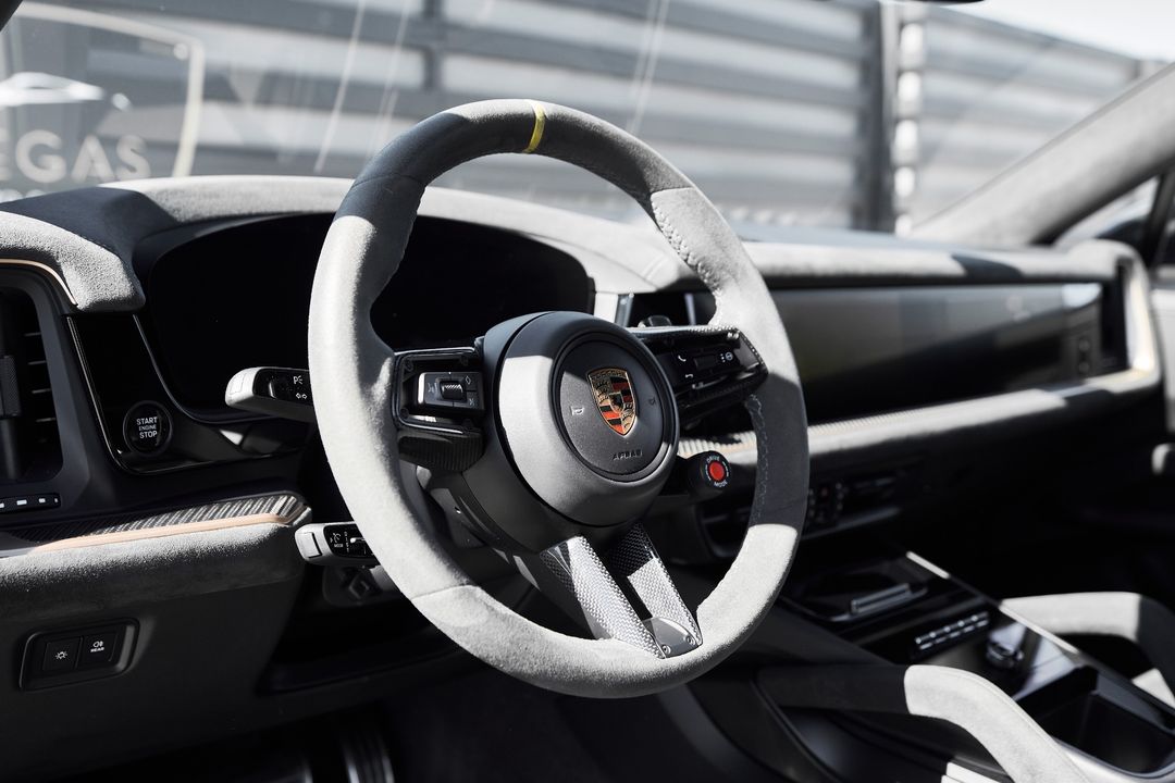 2024 Porsche Cayenne Coupe