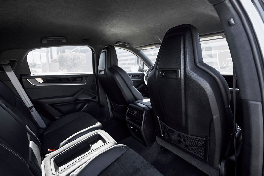 2024 Porsche Cayenne Coupe