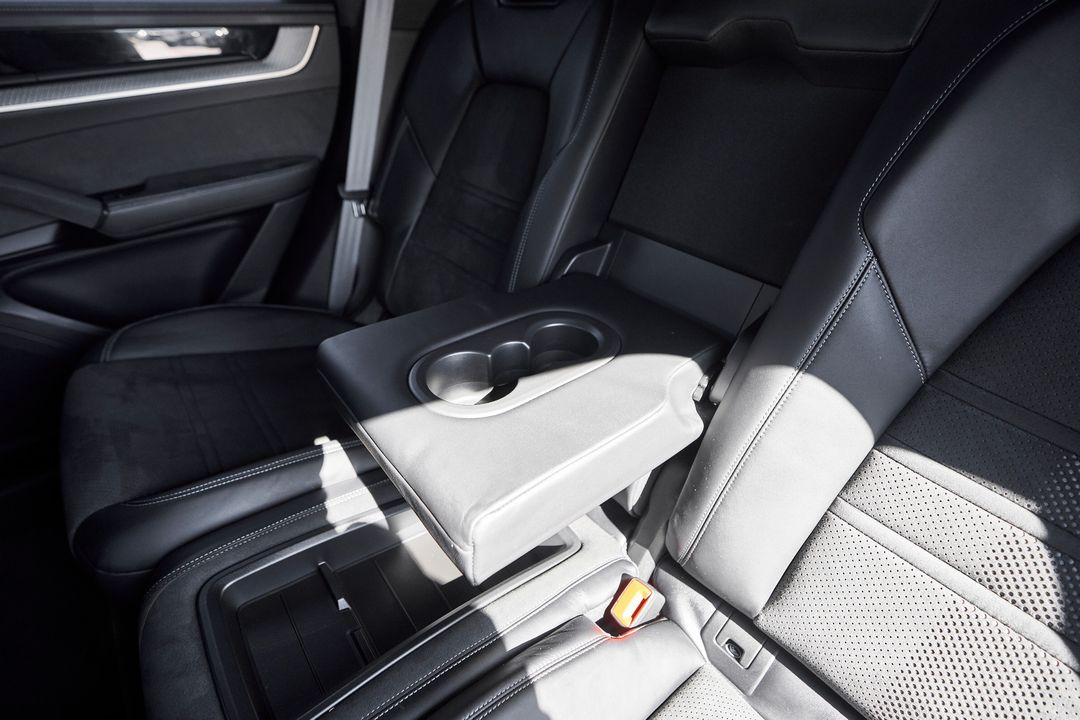 2024 Porsche Cayenne Coupe