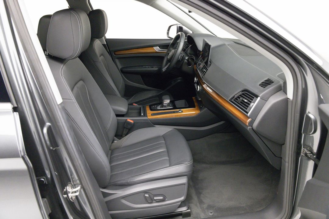 2021 Audi Q5 e quattro Premium 55 TFSI