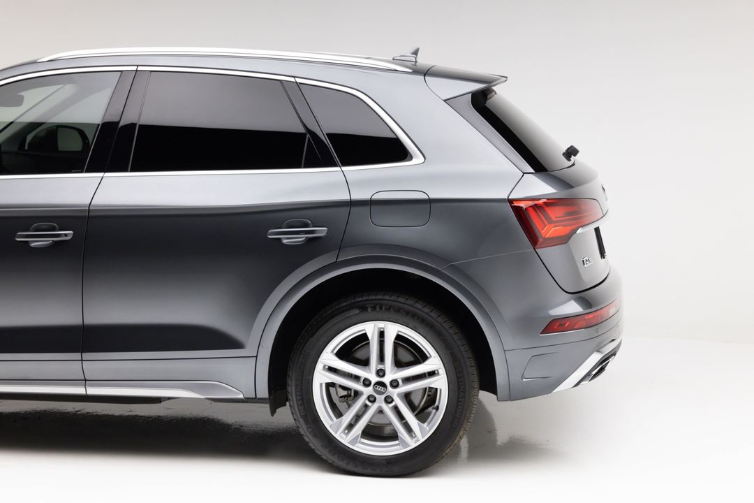 2021 Audi Q5 e quattro Premium 55 TFSI