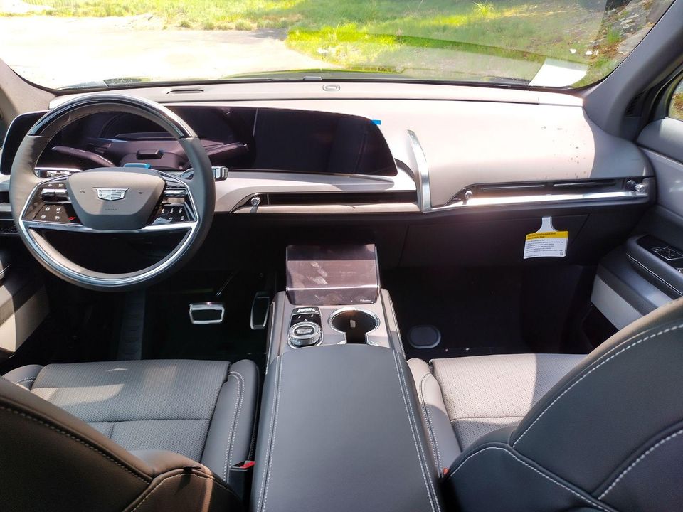 2026 Cadillac VISTIQ