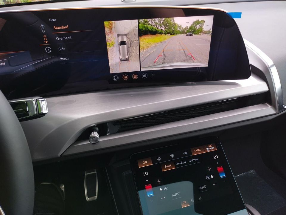 2026 Cadillac VISTIQ