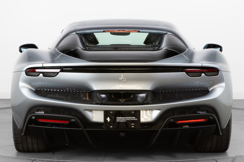 2024 Ferrari 296 GTS
