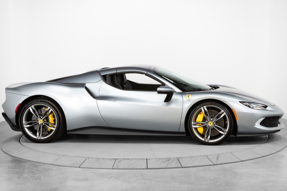 2024 Ferrari 296 GTS