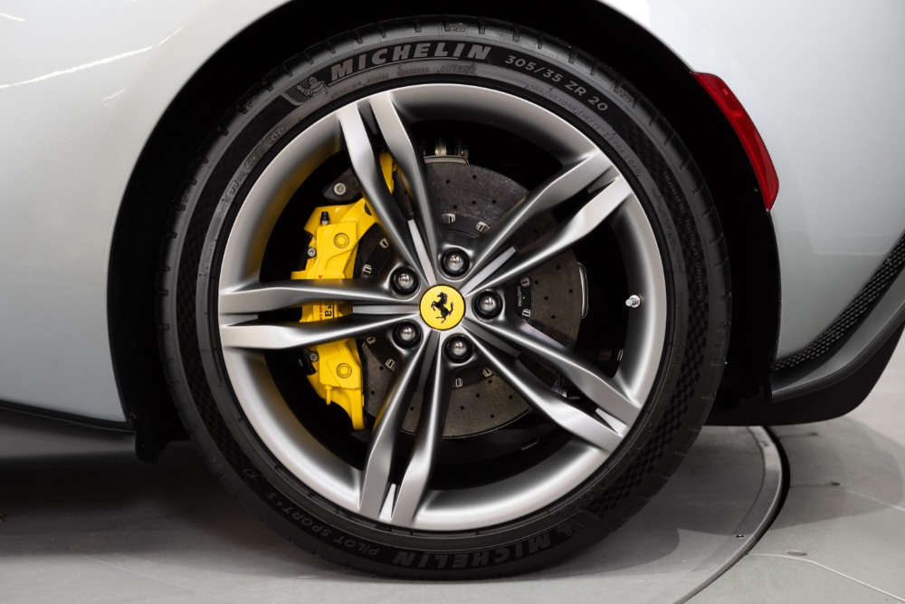 2024 Ferrari 296 GTS