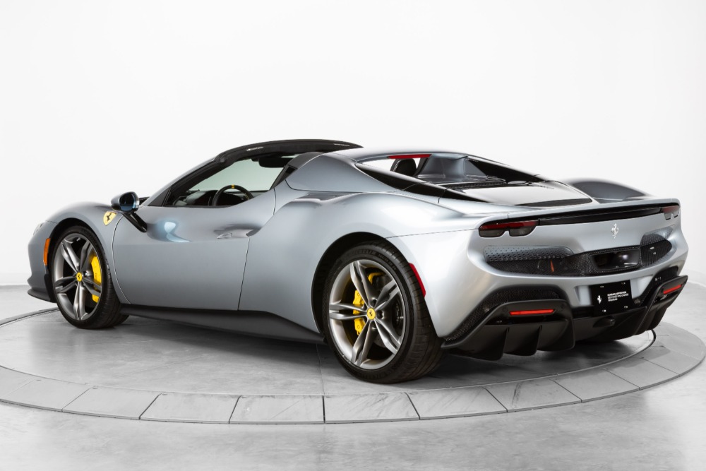 2024 Ferrari 296 GTS