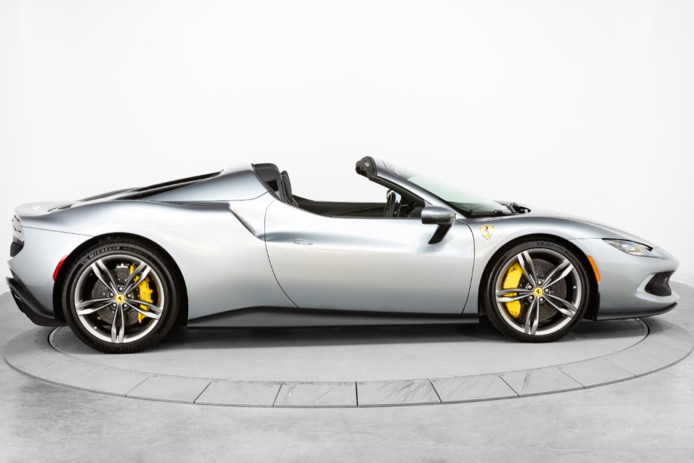 2024 Ferrari 296 GTS