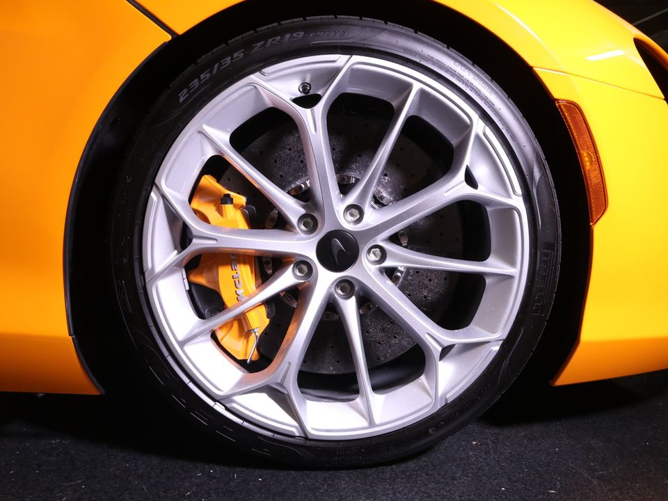 2025 McLaren Artura