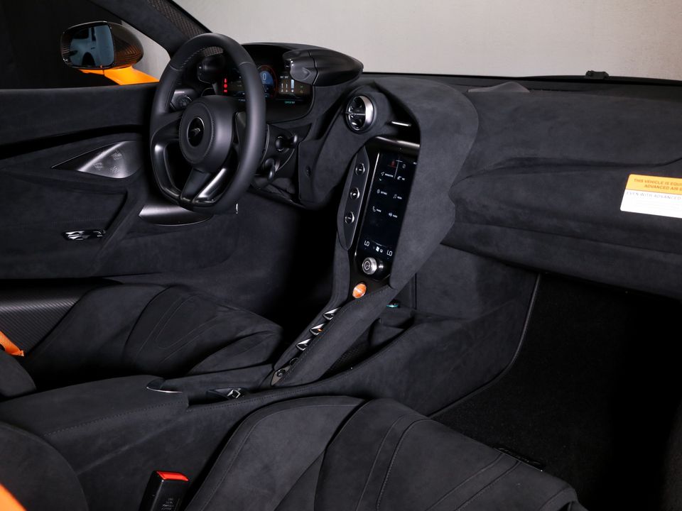 2025 McLaren 750S