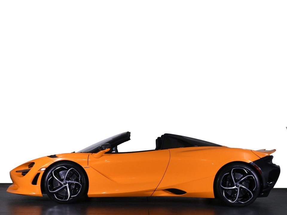 2025 McLaren 750S