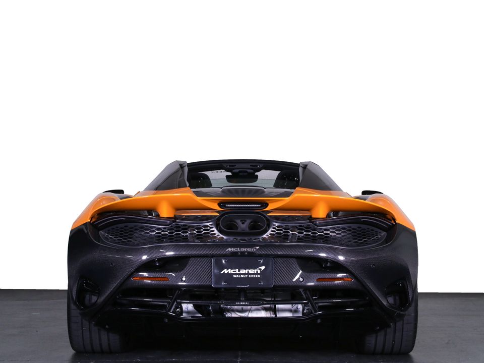 2025 McLaren 750S
