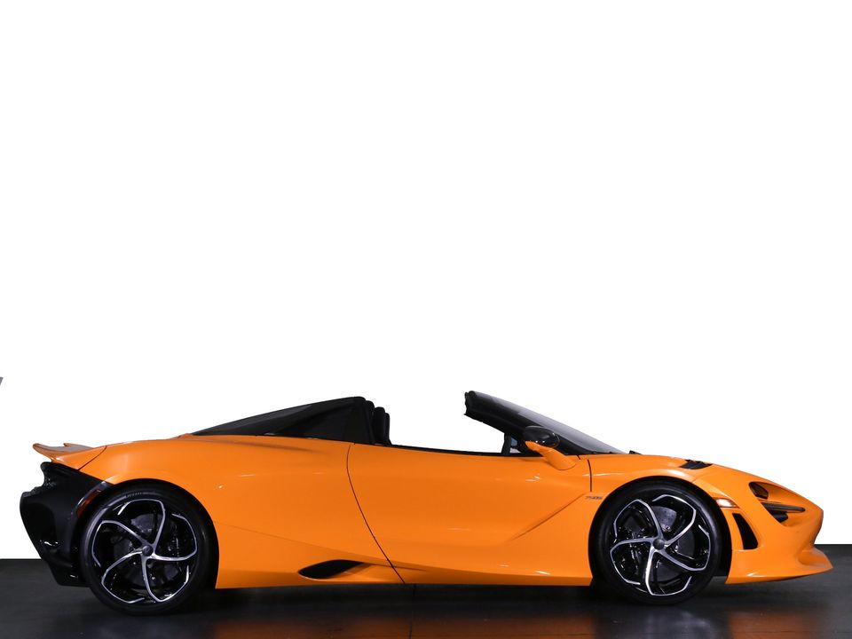 2025 McLaren 750S