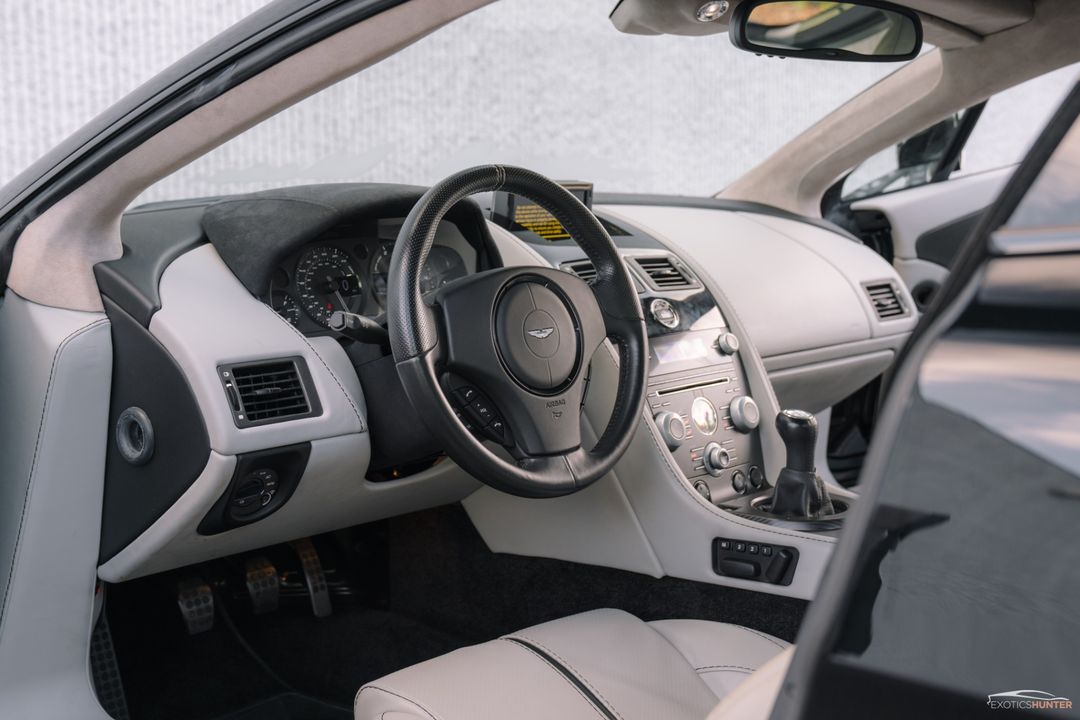 2015 Aston Martin V8 Vantage