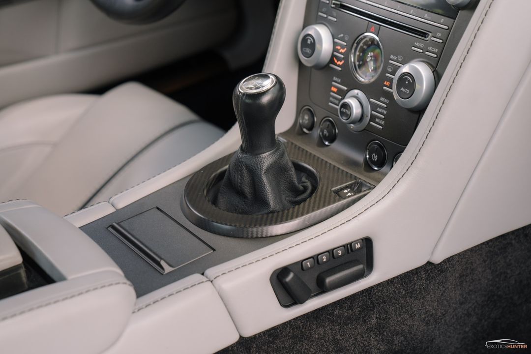 2015 Aston Martin V8 Vantage