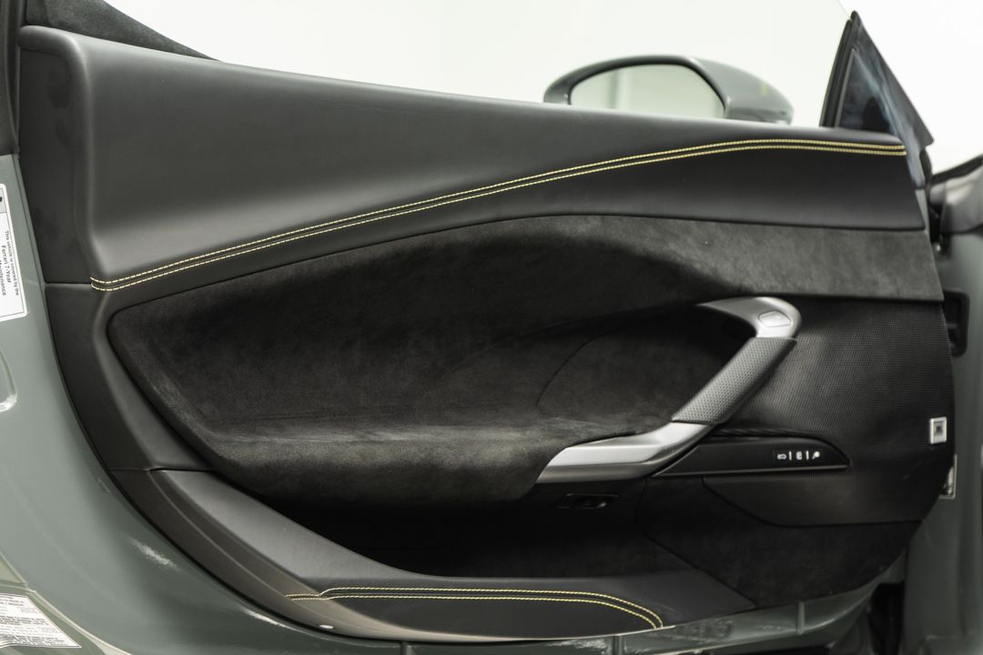 2023 Ferrari 296
