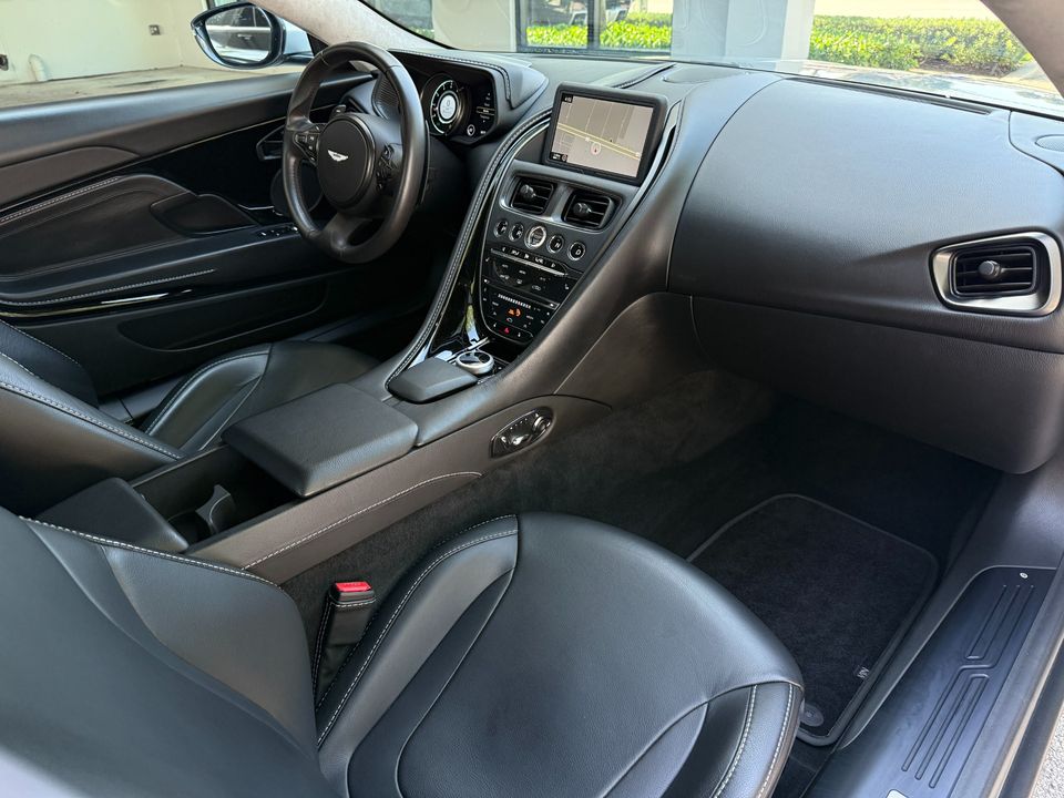 2018 Aston Martin DB11
