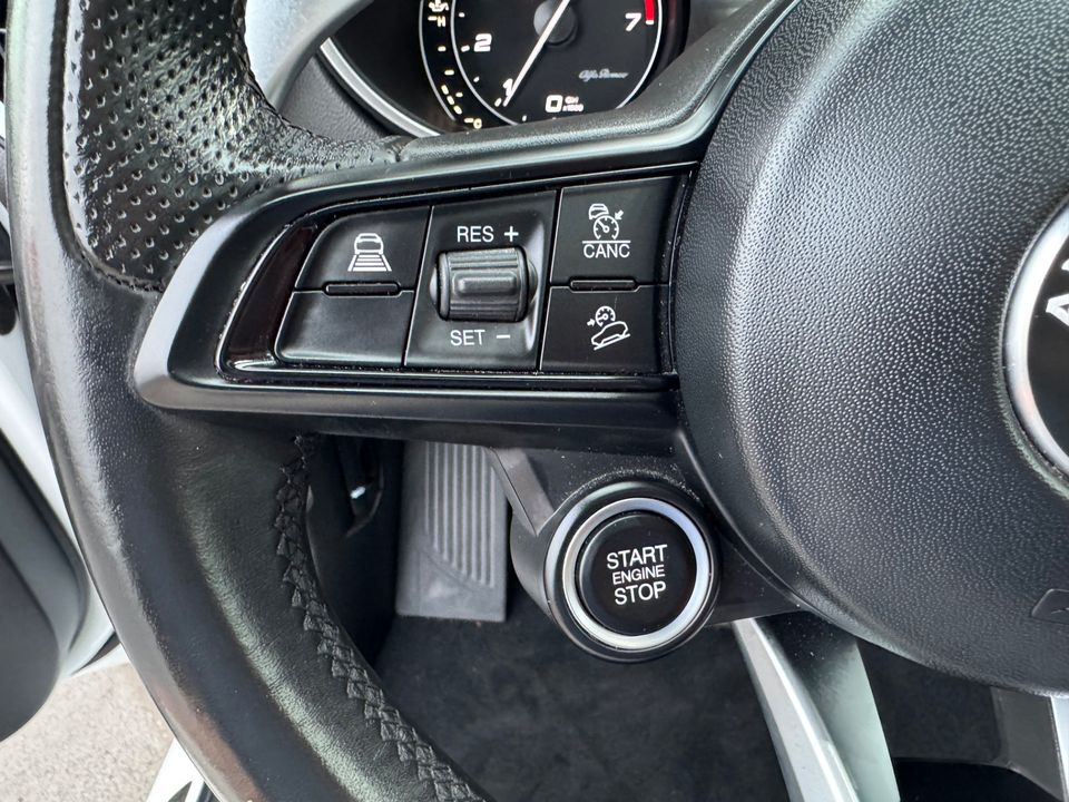 2022 Alfa Romeo Stelvio