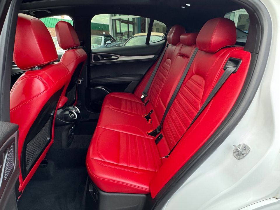 2022 Alfa Romeo Stelvio