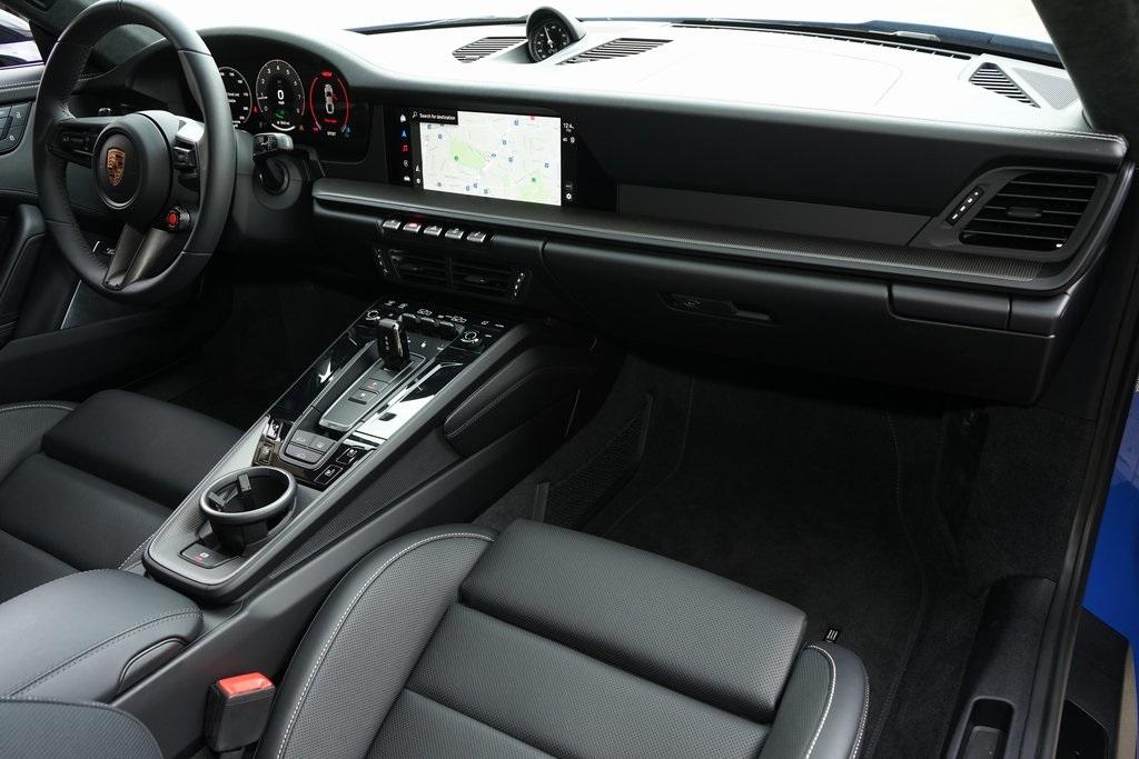 2025 Porsche 911